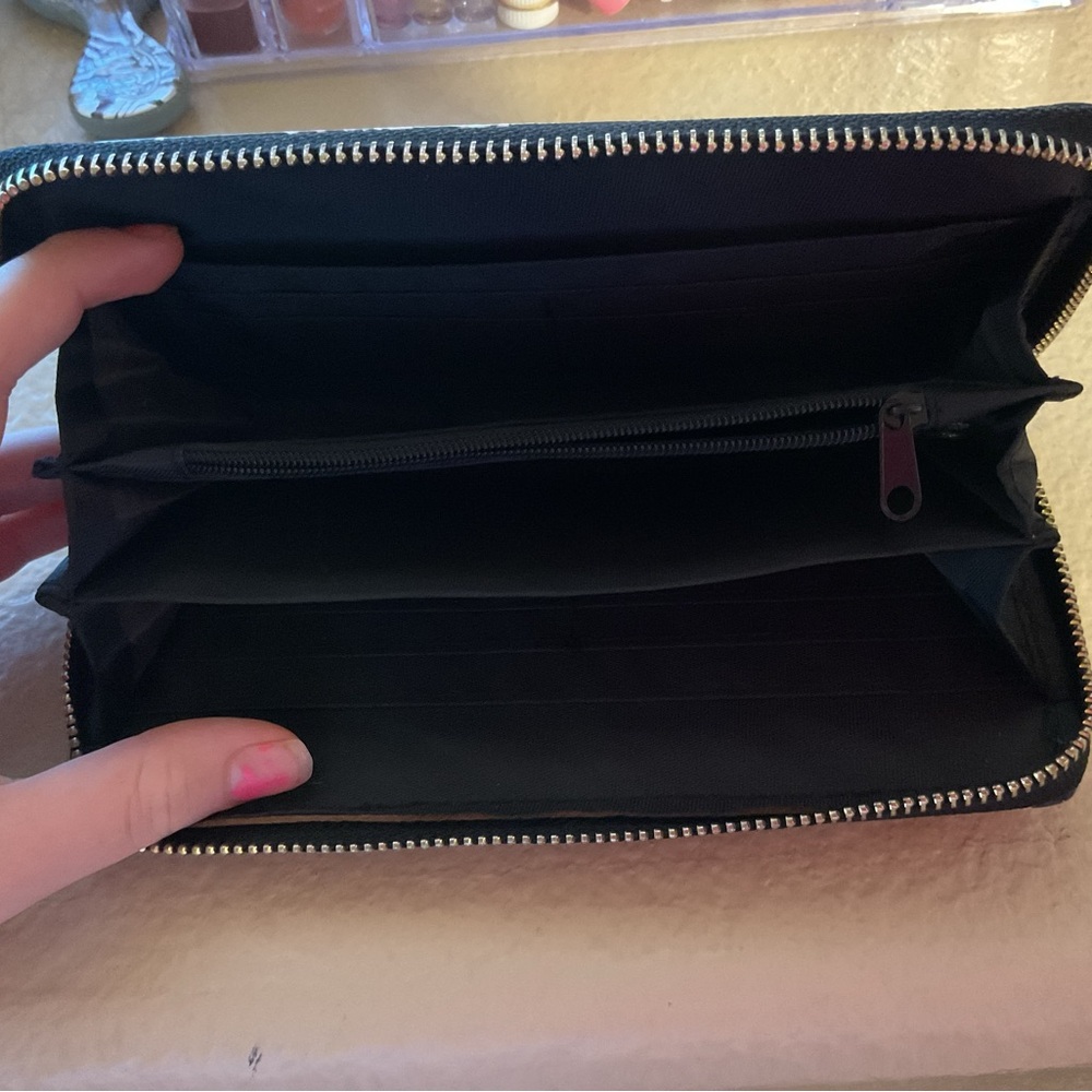 Floral Black Wallet - Picture 5 of 8